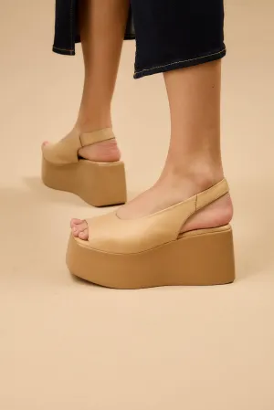 Ariadne Tan