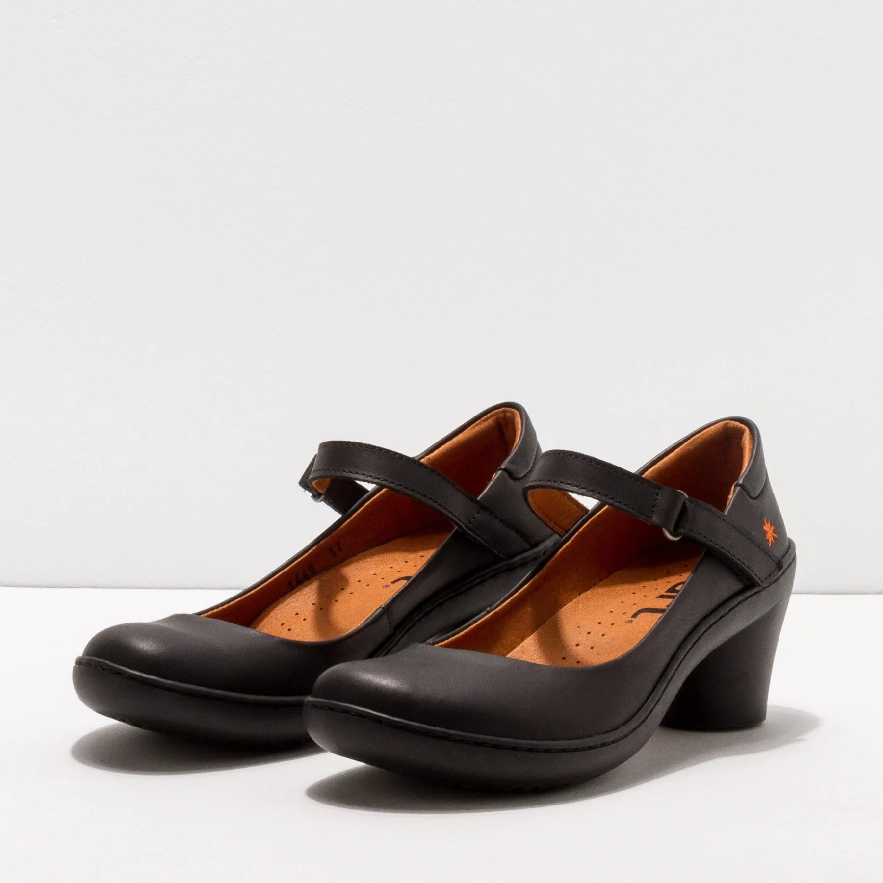 ART Metropolitan ALFAMA Women's Grass Waxed