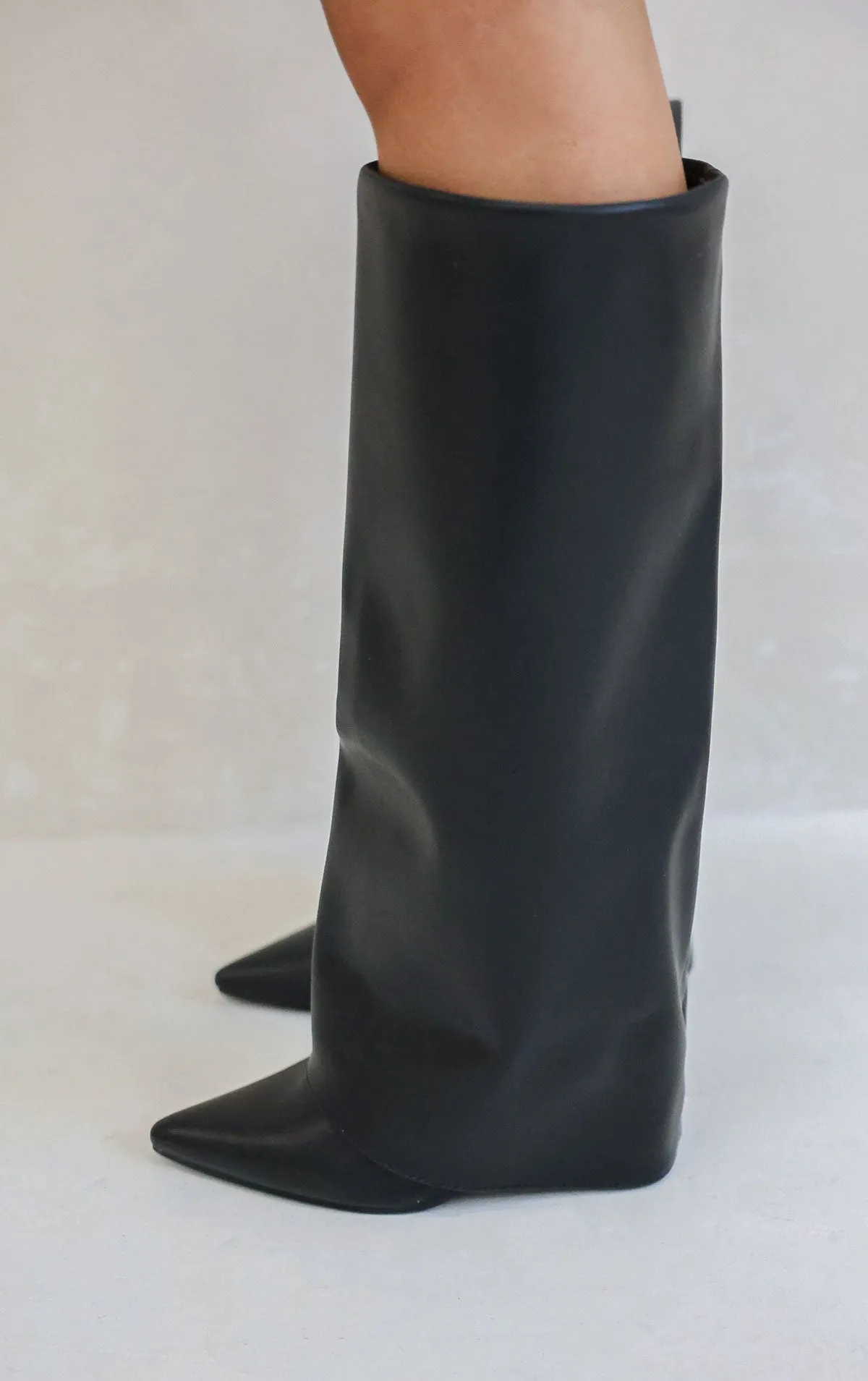 BLACK FAUX LEATHER POINTED TOE KNEE HIGH FOLD OVER SHARK BOOT