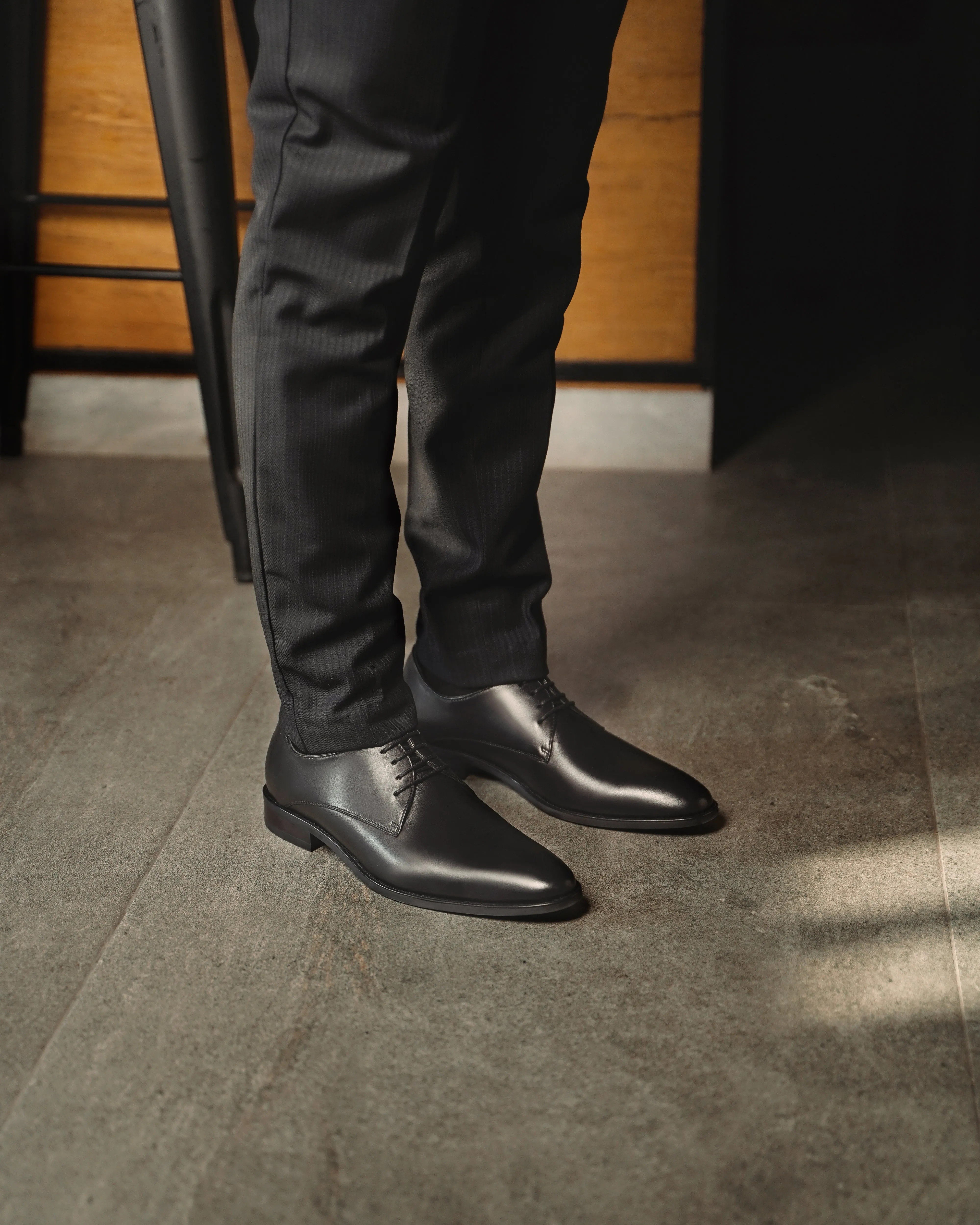 Bloomsbury - Men's Black Calf Leather Derby Shoe