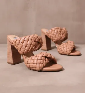 BRAID IN MANHATTAN HEEL