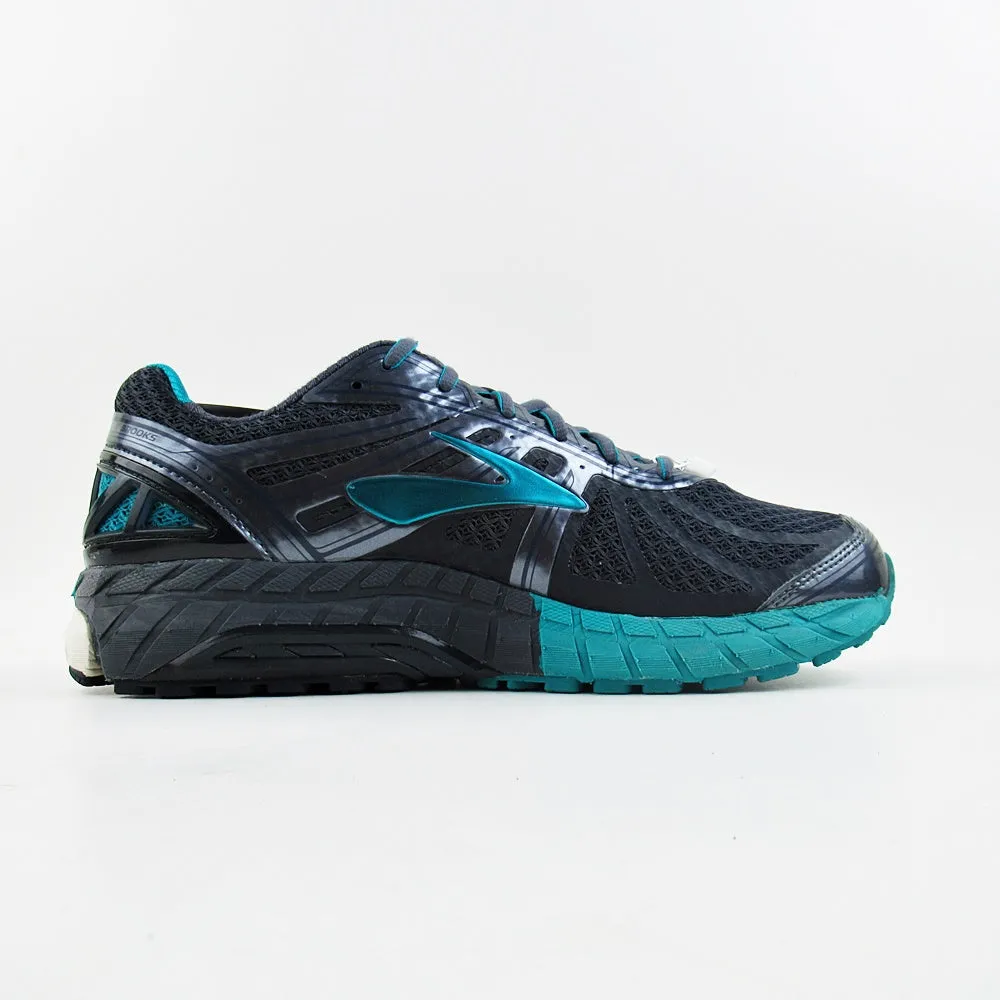 BROOKS Sixteen