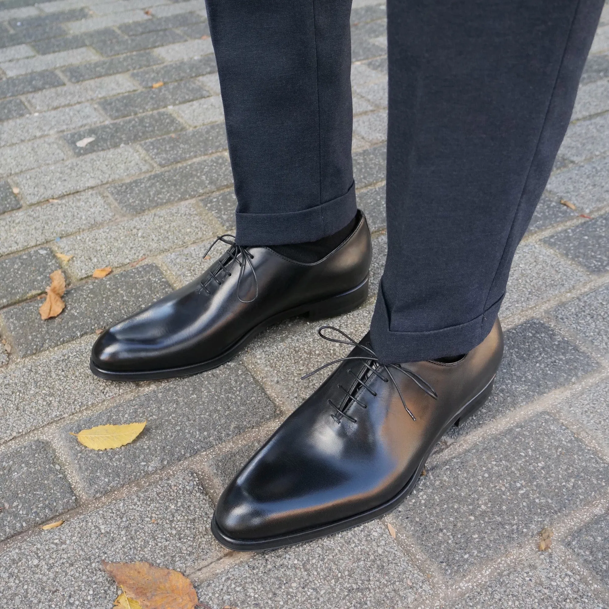Camden Wholecut Oxford Black