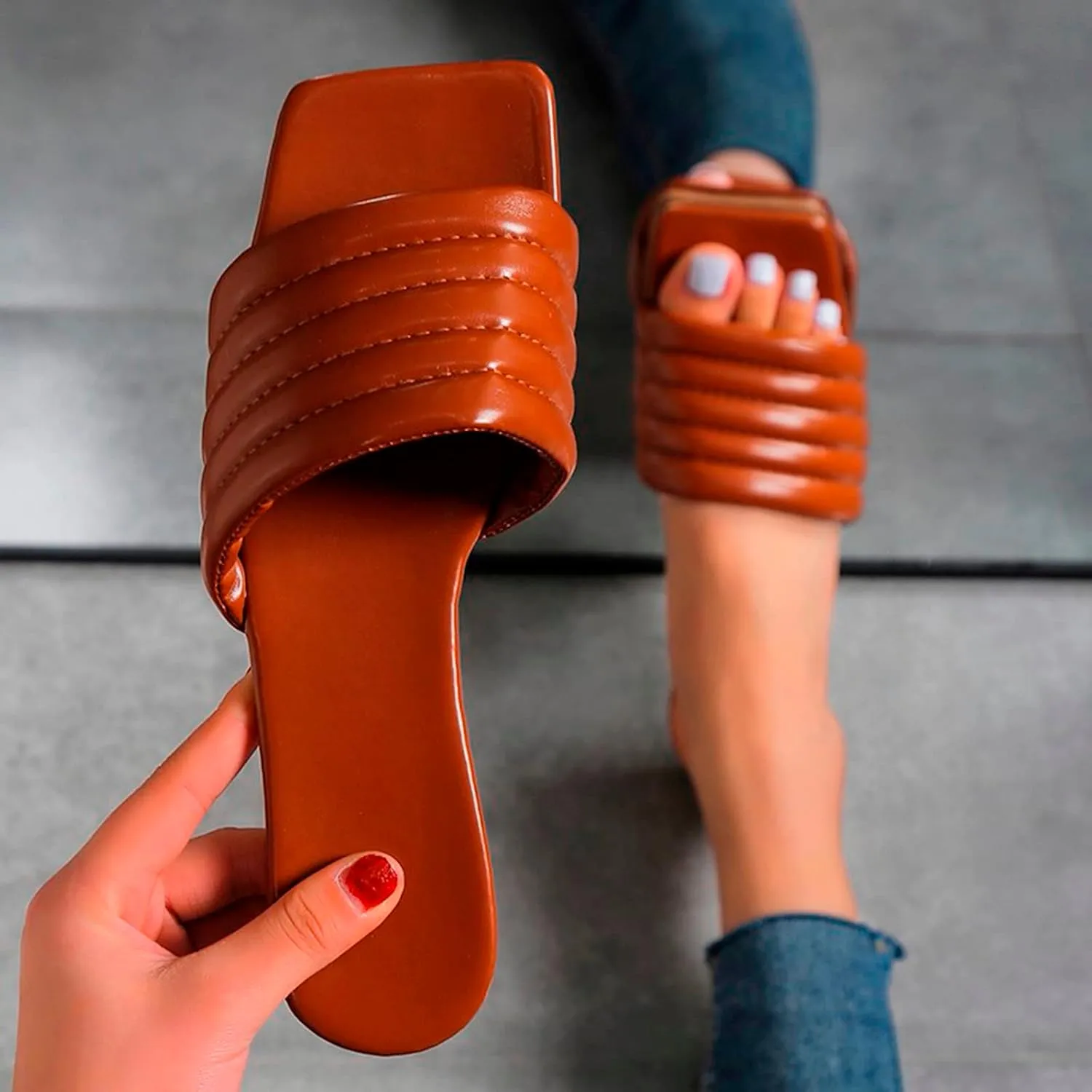 Casual Dress Women's Sandals 2025 Ladies Fashion Solid Color Leather Open Toe Square Head Flat Casual Slipper