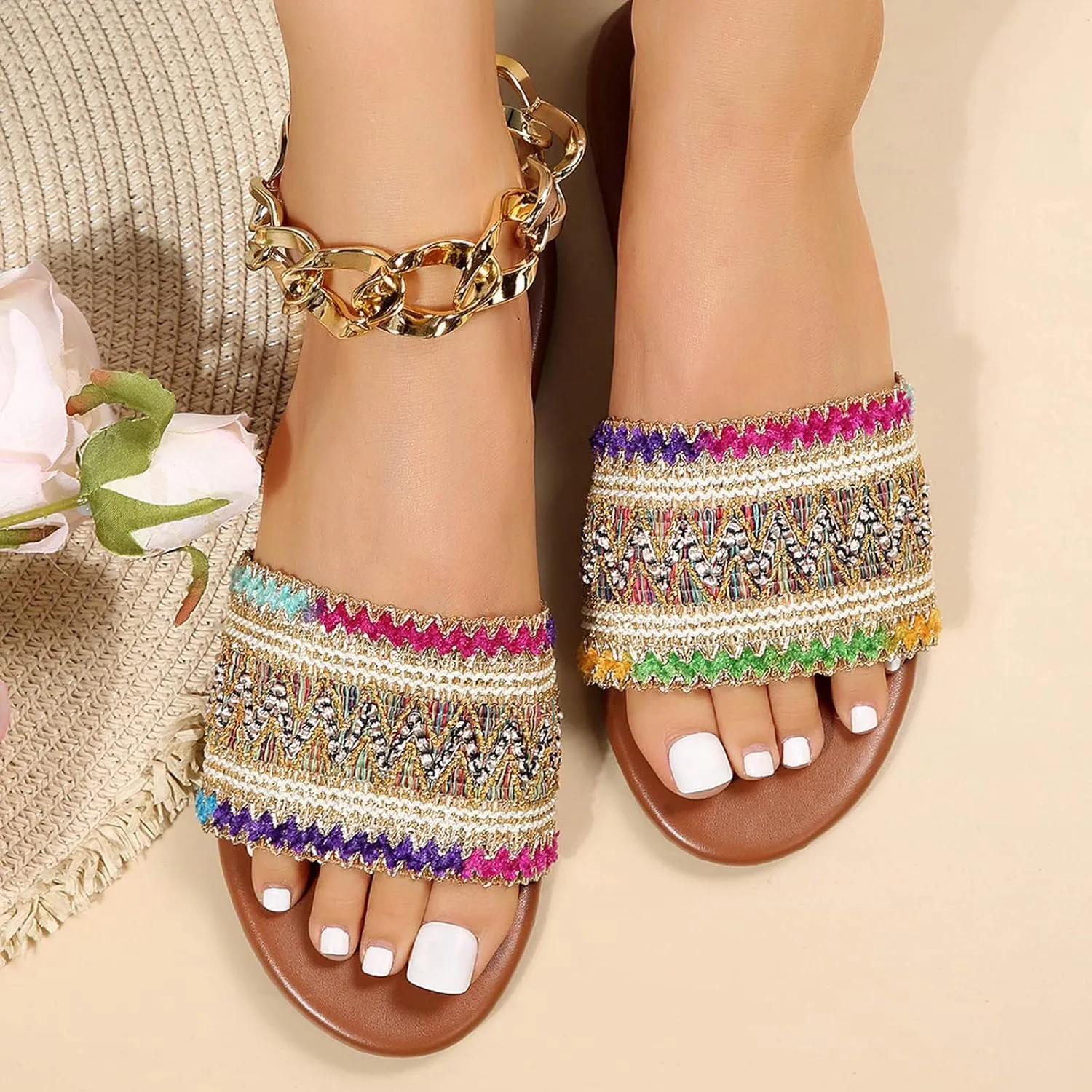 Casual Dress Women's Sandals 2025 Ladies Fashion Summer Ethnic Embroidered Open Toe Flat Bottom Casual Slippers