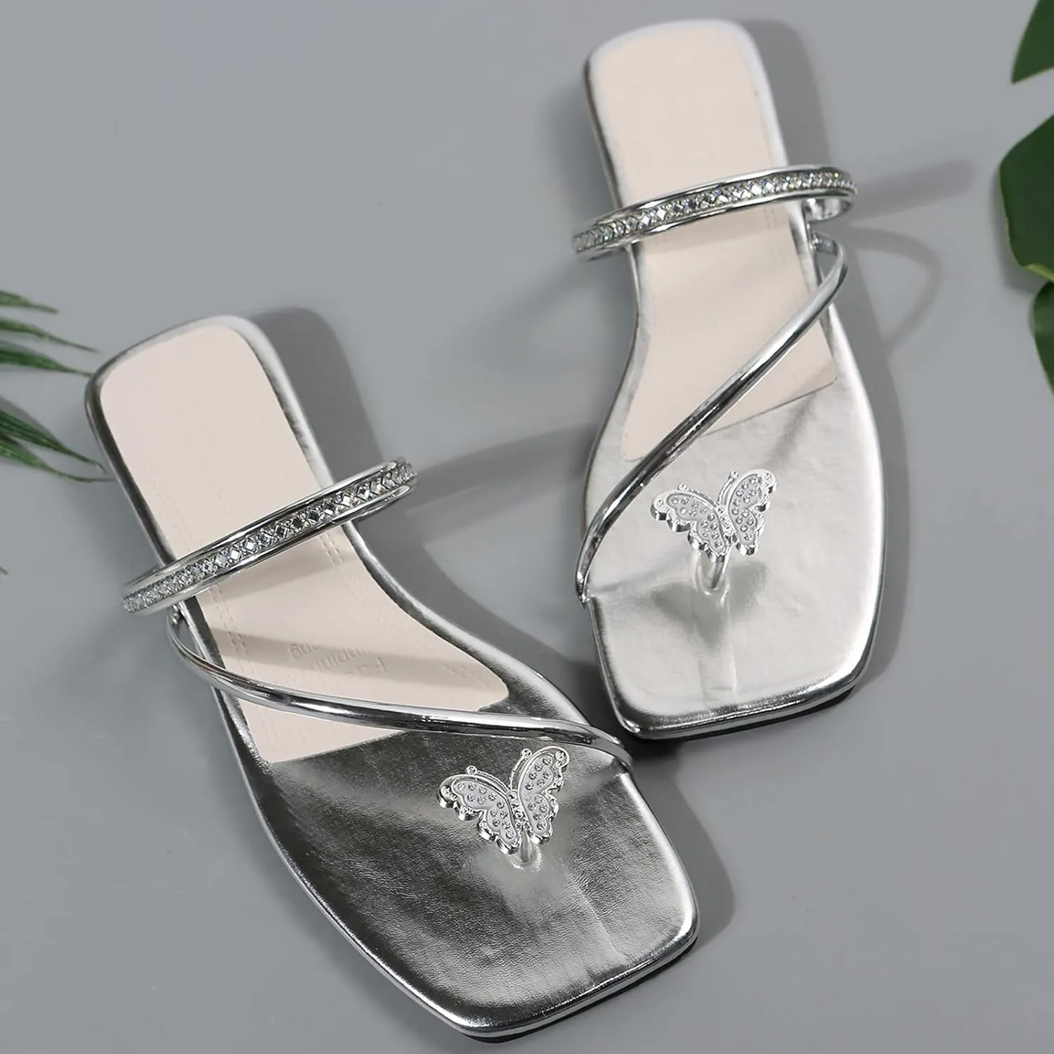 Casual Dress Women's Sandals 2025 Woemn Flat Thong Slippers Butterfly Set Toe Sandals Girls Set Flat Strap