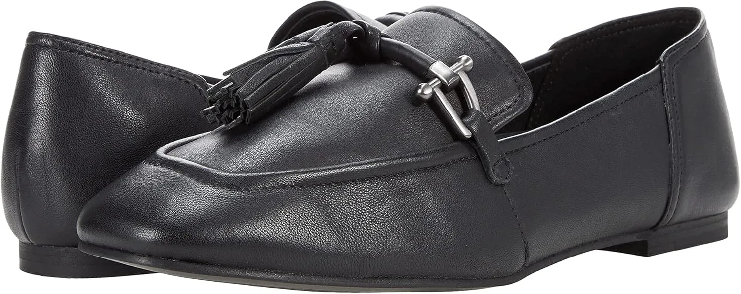Clarks Pure 2 Tassel