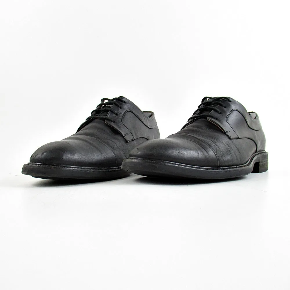 COLE HAAN Leather