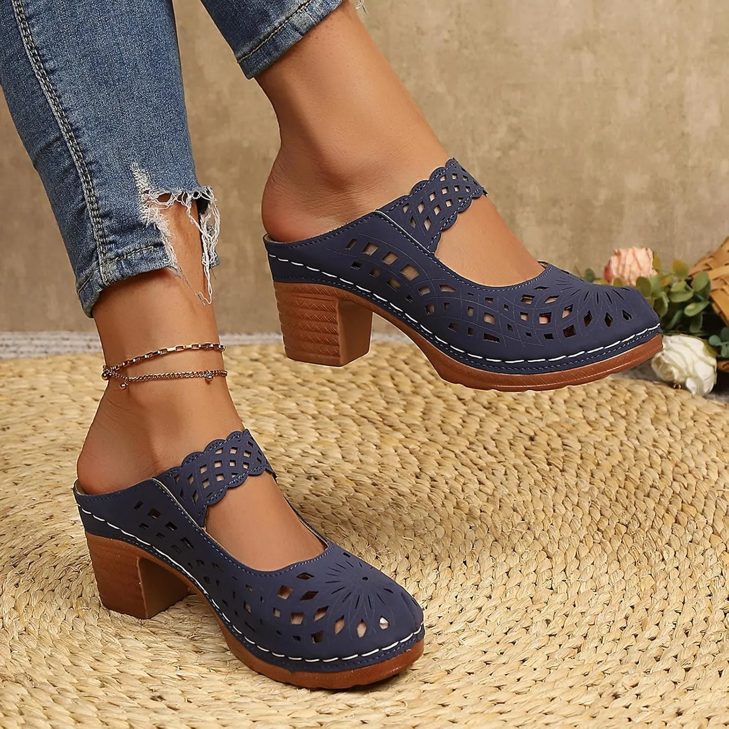 Dressy Summer Heel Fashionable And Versatile Women's Slippers Thick Mid Heel Soft Sole Hollow Closed Toe Casual Sandals