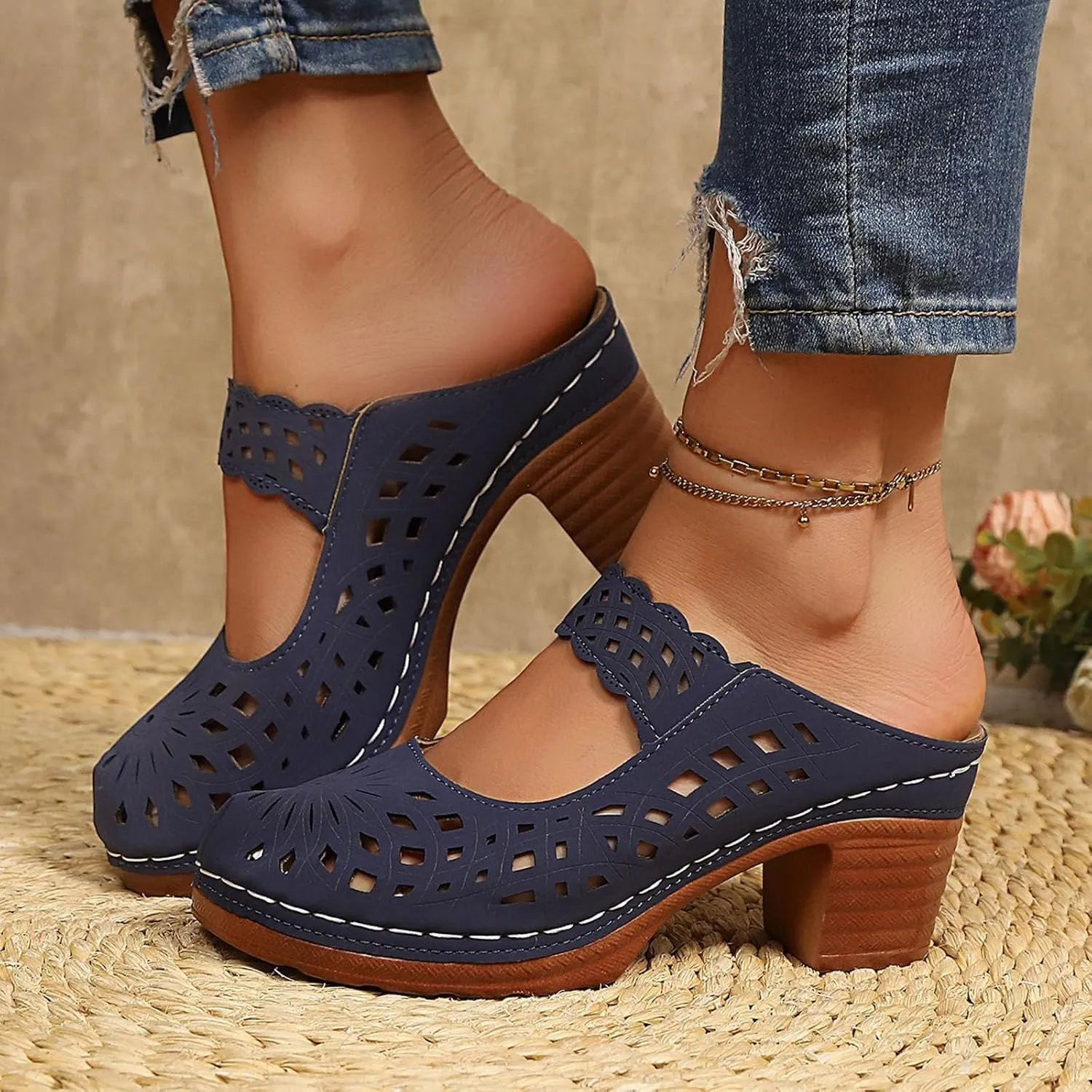 Dressy Summer Heel Fashionable And Versatile Women's Slippers Thick Mid Heel Soft Sole Hollow Closed Toe Casual Sandals