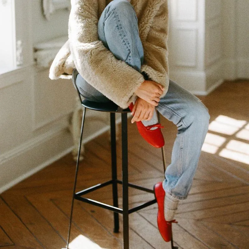 Elegant Red Leather Ballet Flats with Bow Detail By Matisse