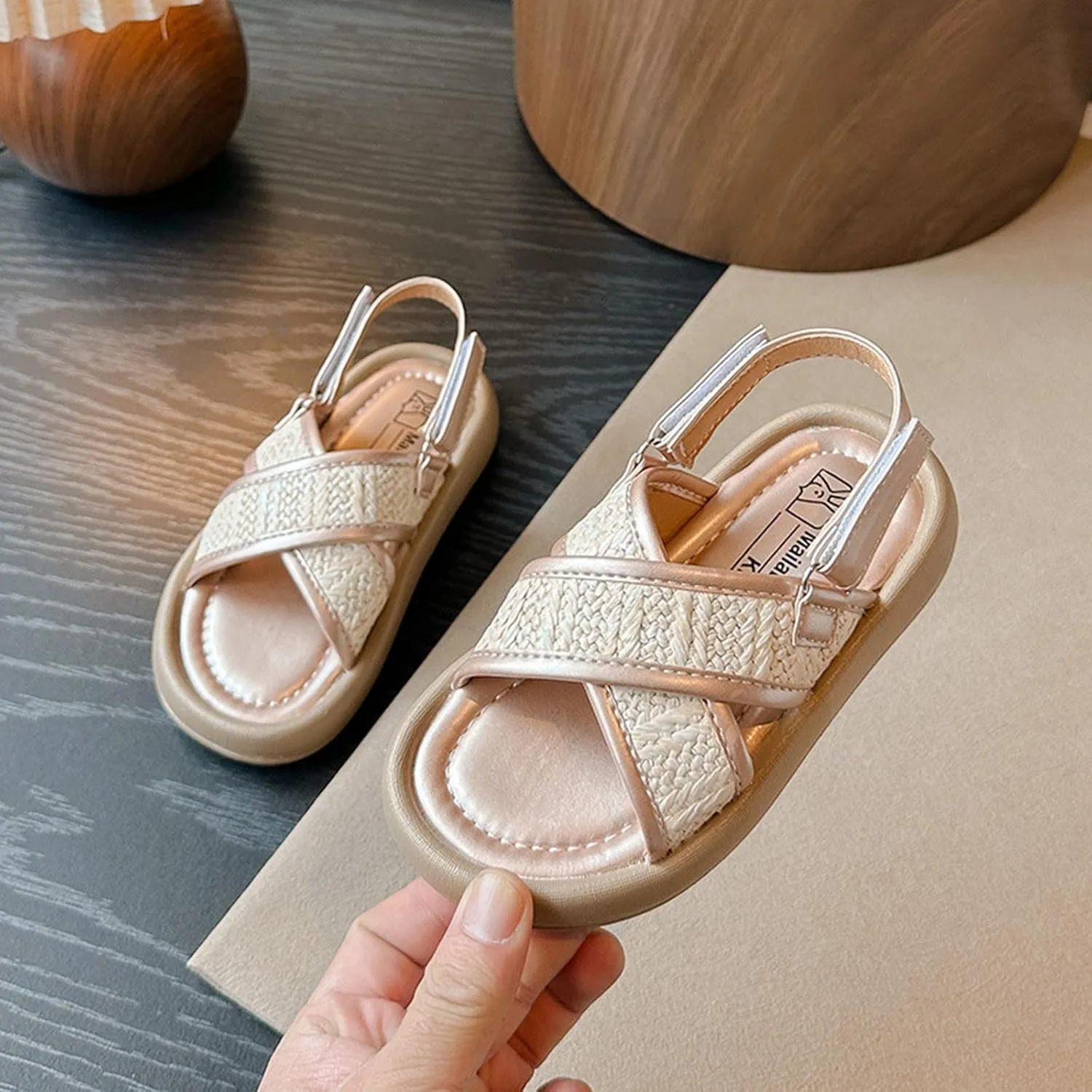 Girl Open Toe Sandals Quick-Dry Floral Princess Style Sandal Fashion Wide Strap Summer Shoes Beach Vacation Shoe Footwear