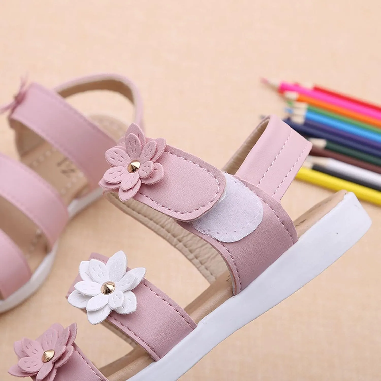 Girls Cute Sandals 2025 Summer Kids Flat Shoes with Adjustable Ankle Strap Slipper Toddler Girl Dress Sandals