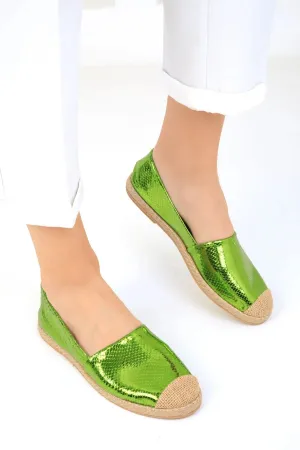 Green Snake Women's Straw Detail Flat Shoes