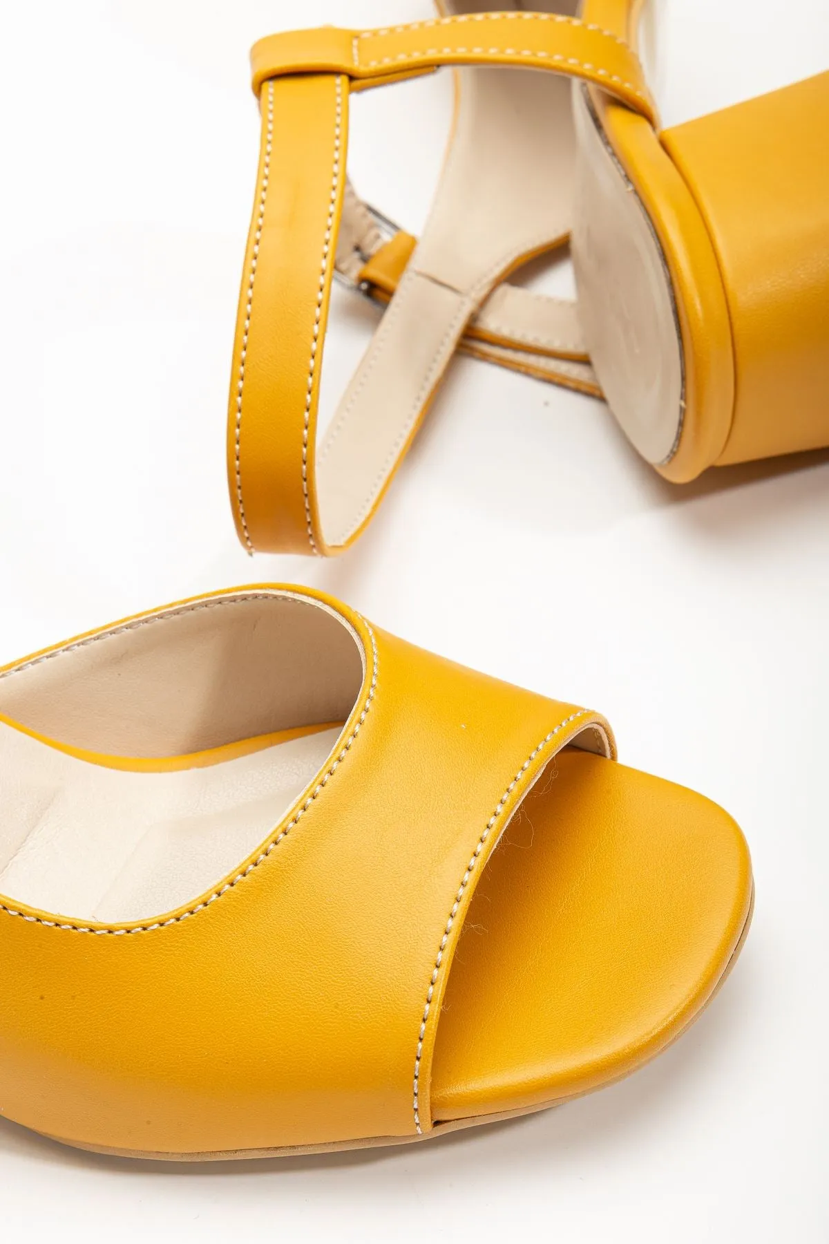 Heeled Mustard Skin Blunt Toe Women's Shoes