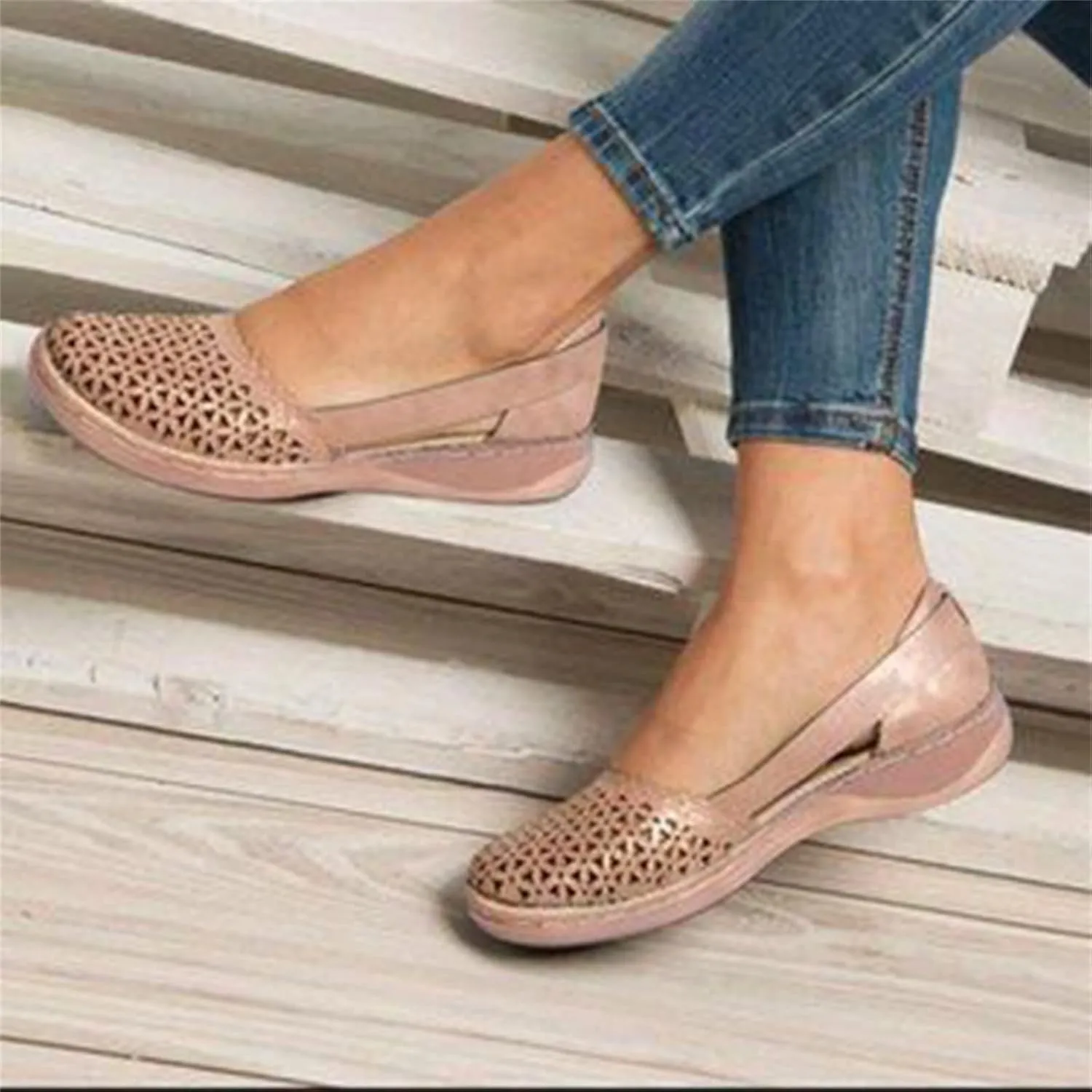 Ladmiple Shoes For Women Sneakers Trendy Fashion Slip On Low Top Walking Shoes Dressy Casual Summer Flats Canvas Loafers