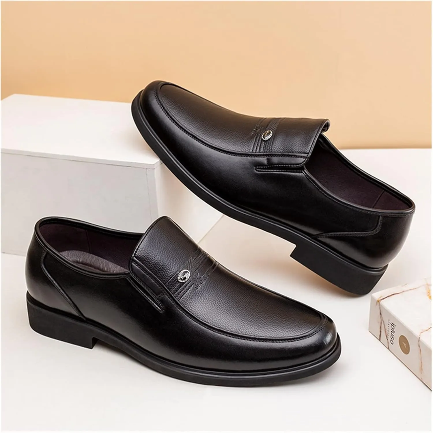 LAZIRO British Business Casual Men's Autumn and Winter Leather Shoes Breathable Soft Bottom Comfortable Loafers Formal Leather Shoes