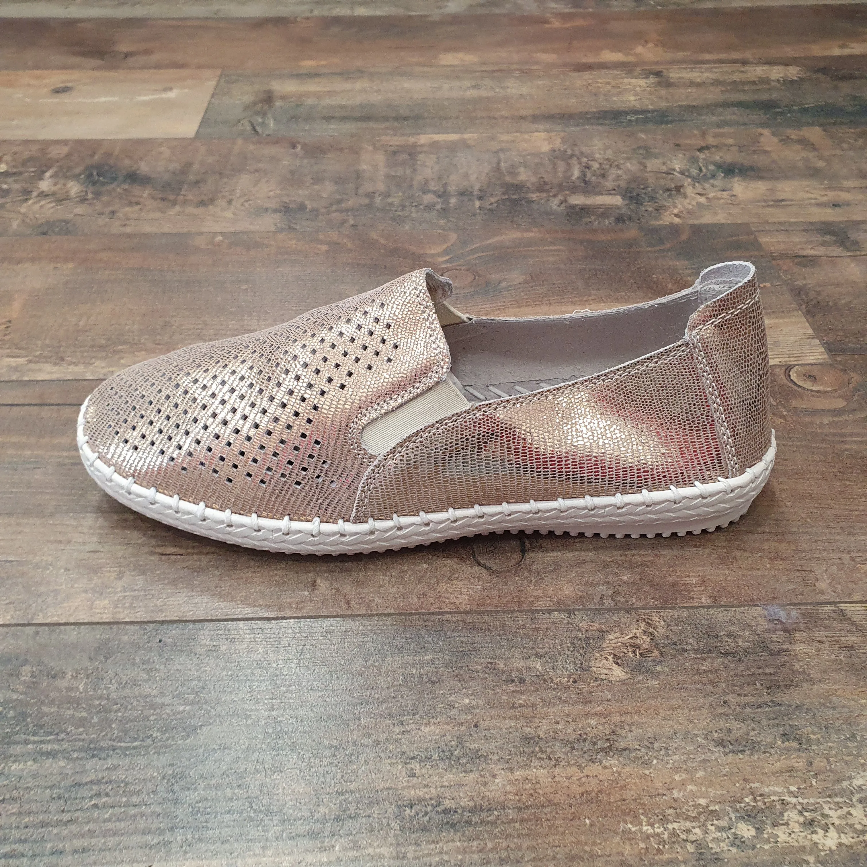 Leather Comfort Plimsoll