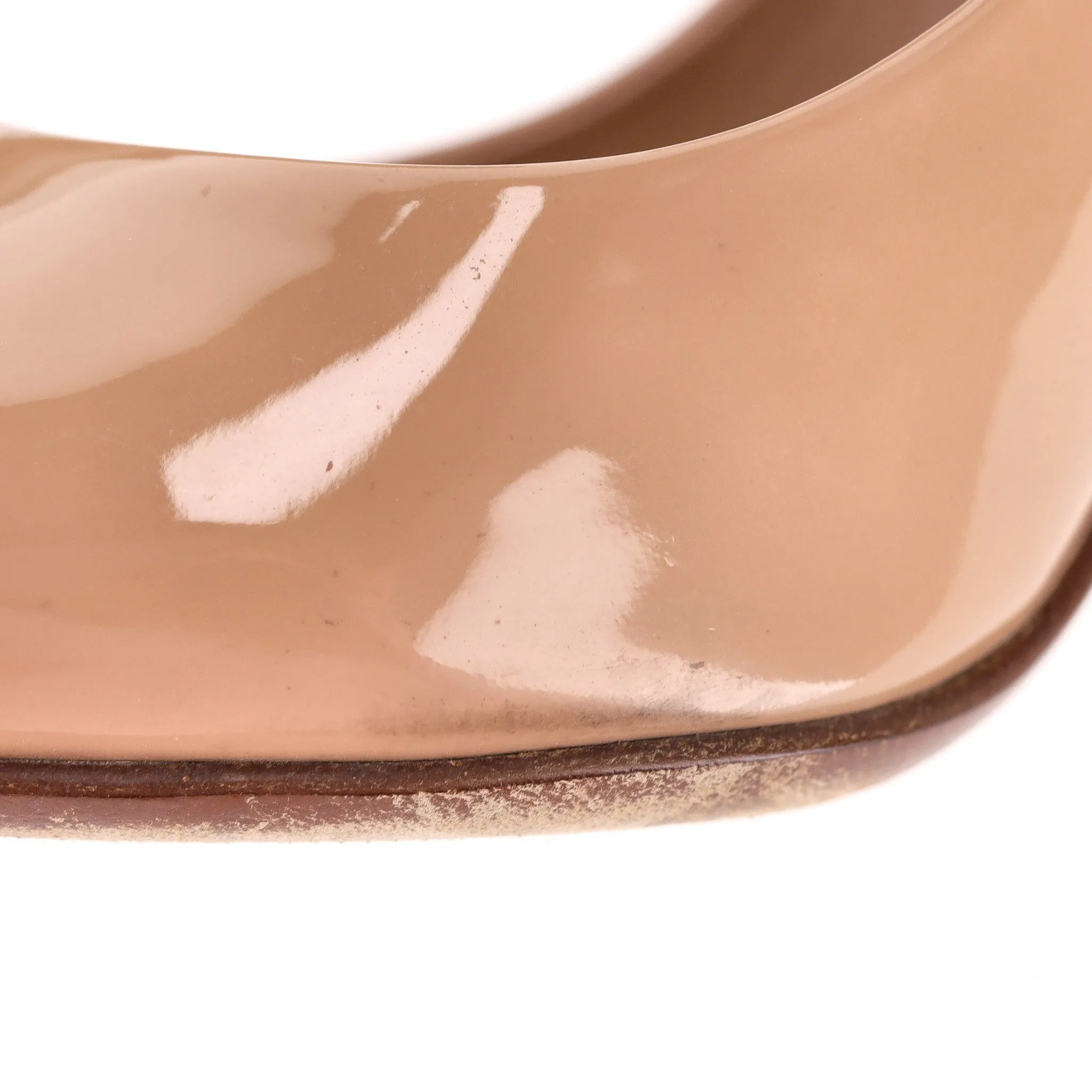 Louis Vuitton Eyeline Patent Leather Pumps. Size 38