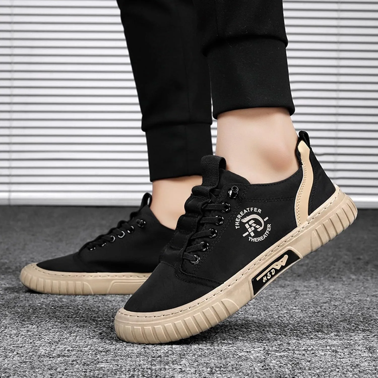 Men Sneakers Low Top Breathable Casual Sneakers Walking Canvas Shoes Mens Shoes