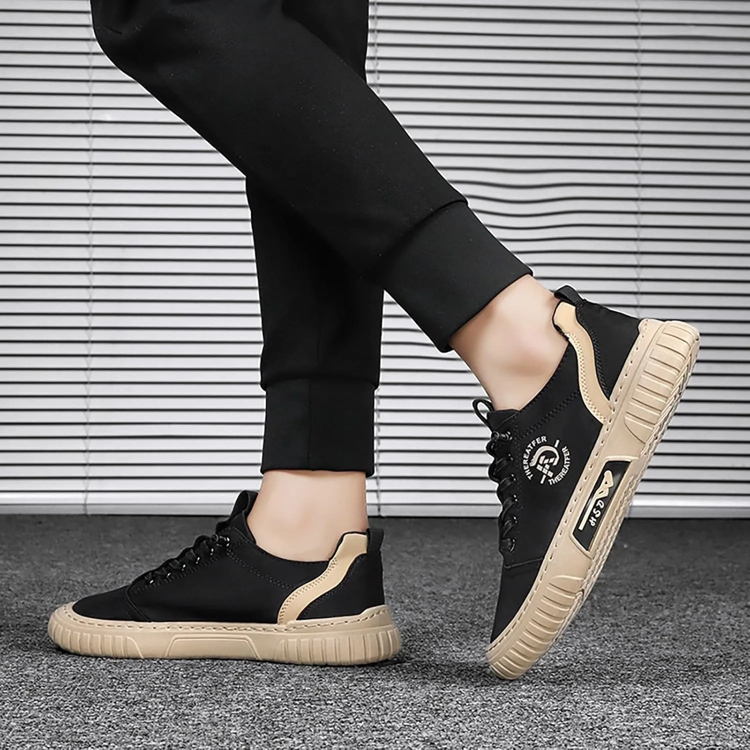 Men Sneakers Low Top Breathable Casual Sneakers Walking Canvas Shoes Mens Shoes