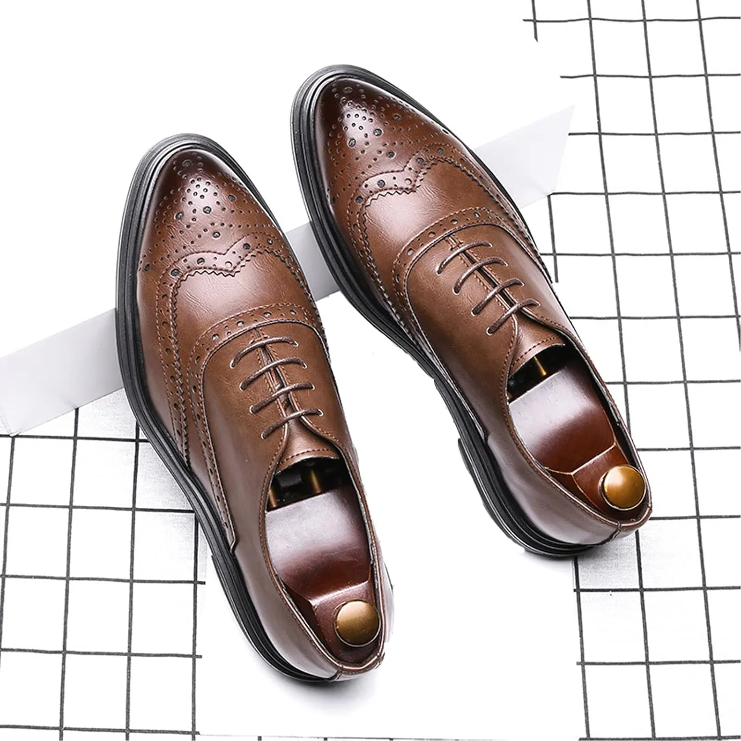 Men's Brogue Carved Derby Shoes,Handmade British Style Elastic Band Round Toe Low Top Wingtip Oxfords Formal Shoes
