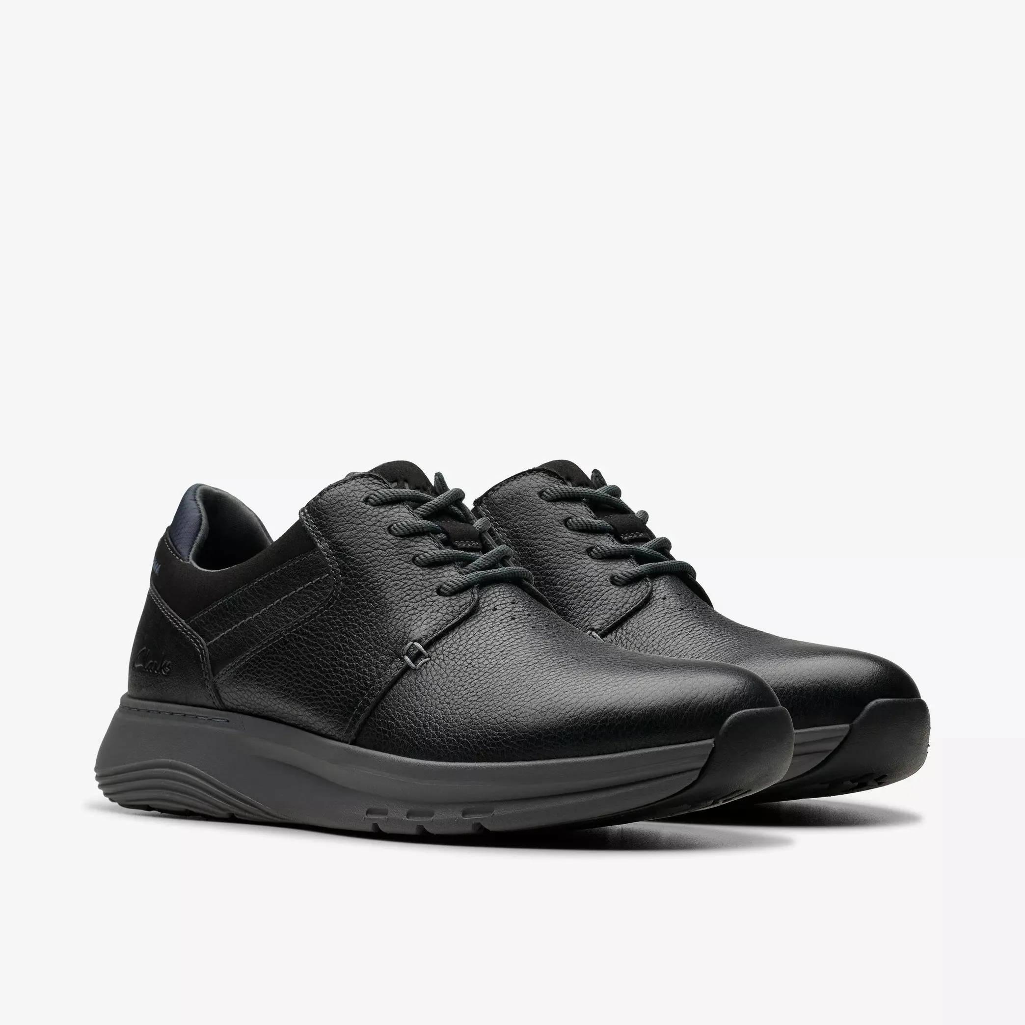 Men's Clarks Motion Trek PT Wide Leather Shoe