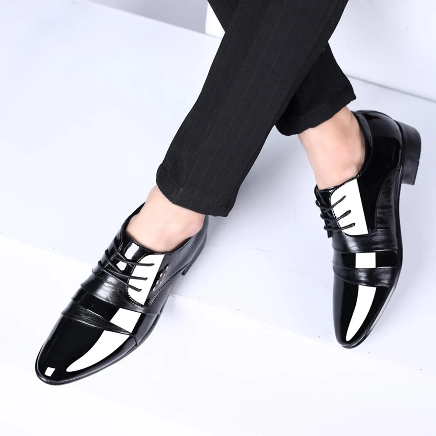 Men's Classic Dress Shoes Patent Leather Business Shoes Modern Formal Derbys Lace-ups Oxford Shoes