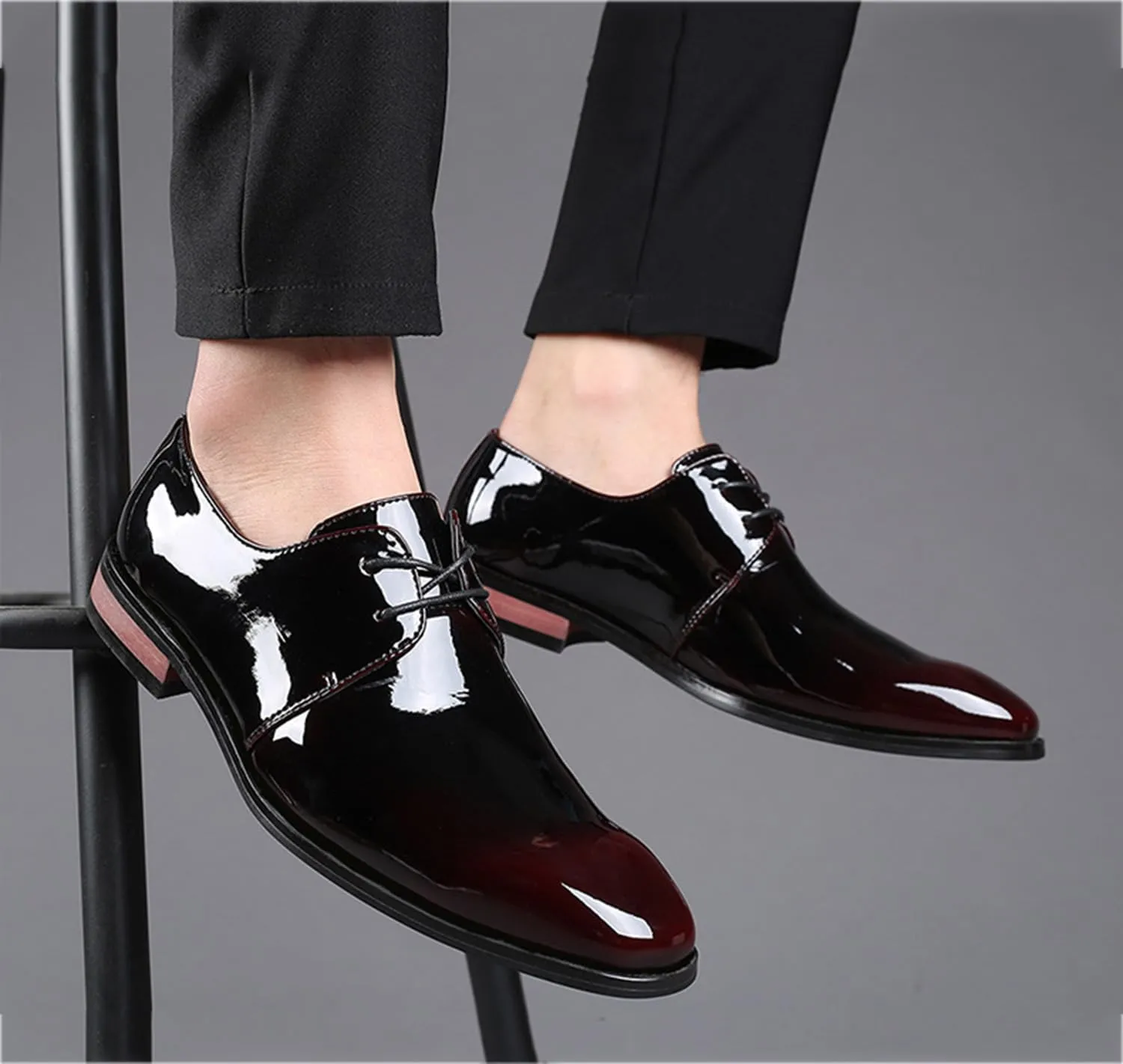 Men's Dress Shoes Fashion Shiny Patent Leather Oxfords Classic Lace-up Formal Tuxedo Shoes Business Wedding Derby Shoes