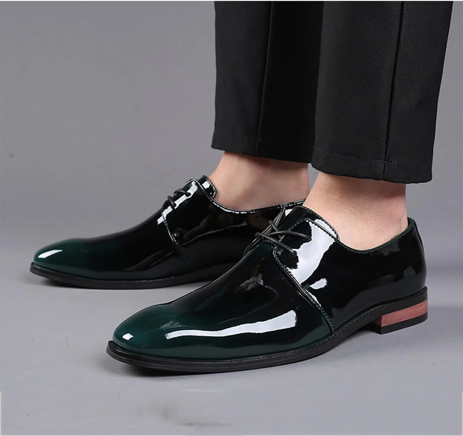 Men's Dress Shoes Fashion Shiny Patent Leather Oxfords Classic Lace-up Formal Tuxedo Shoes Business Wedding Derby Shoes