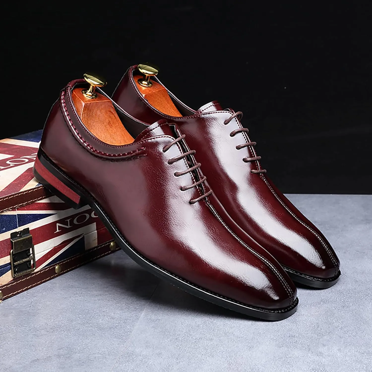 Men's Dress Shoes Men's Business Formal Oxford Shoes Business Patent PU Leather Shoes for Men