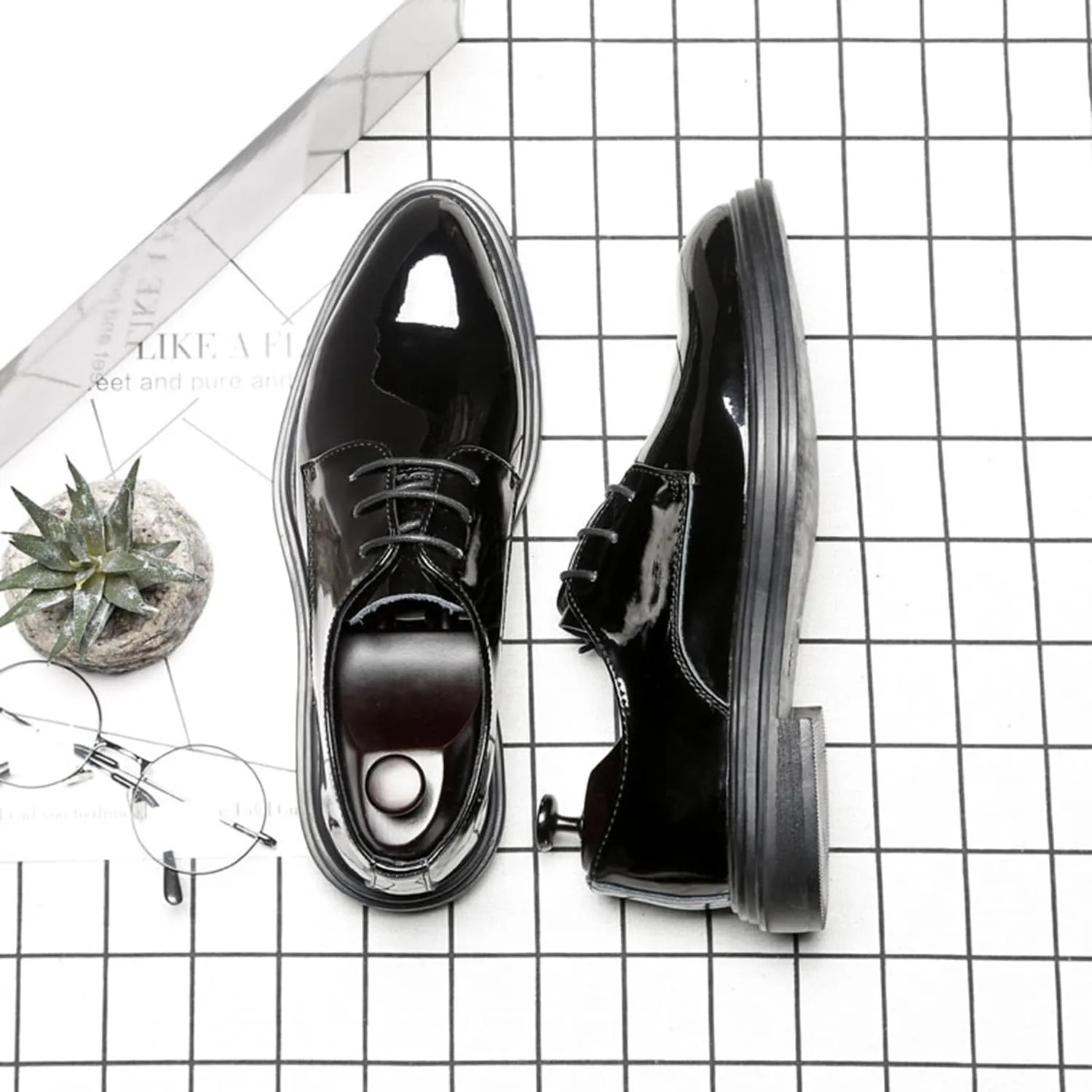 Men's Fashion Patent Leather Shoes Classic Oxfords Dress Shoes Formal Business Derby Lace Up Shoes for Men