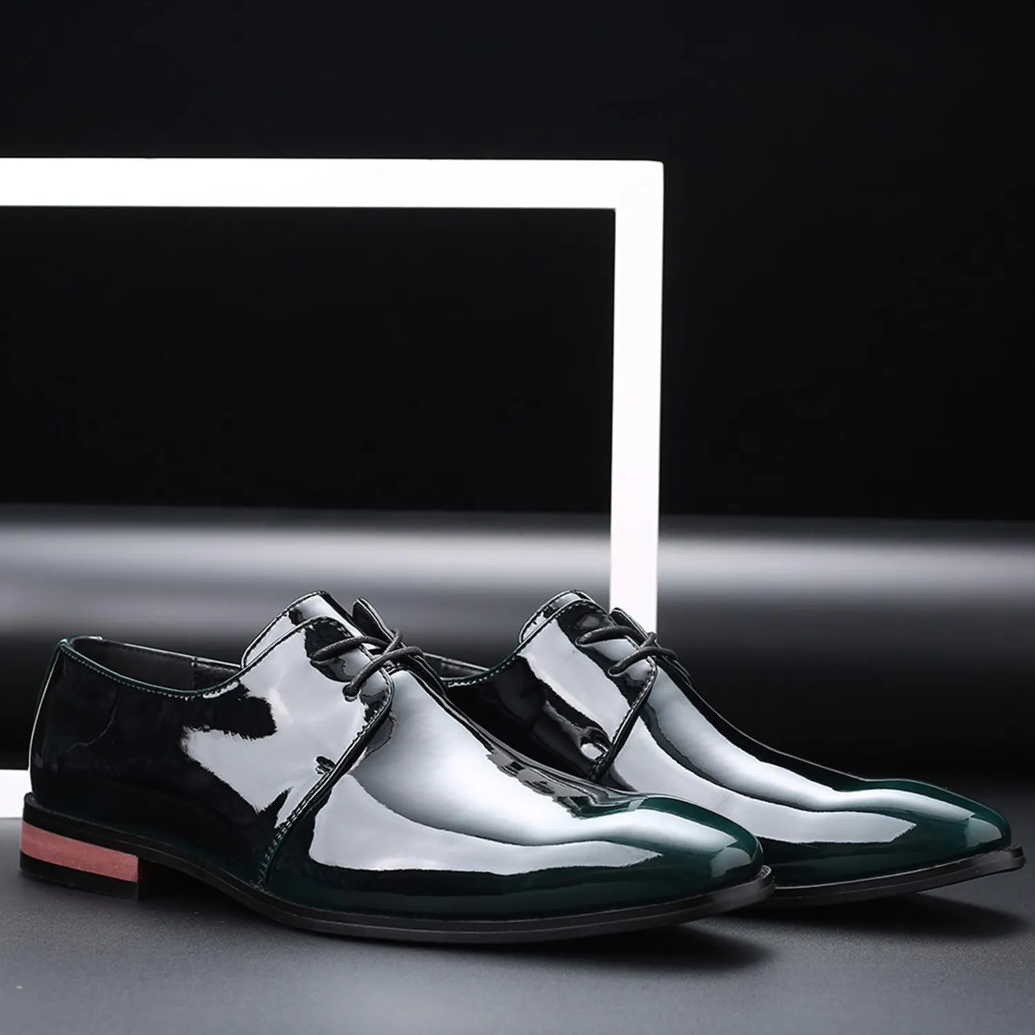 Mens Fashion Patent Leather Shoes Lace Up Formal Business Derby Shoes Wingtip Shiny Flat Formal Dress Shoes