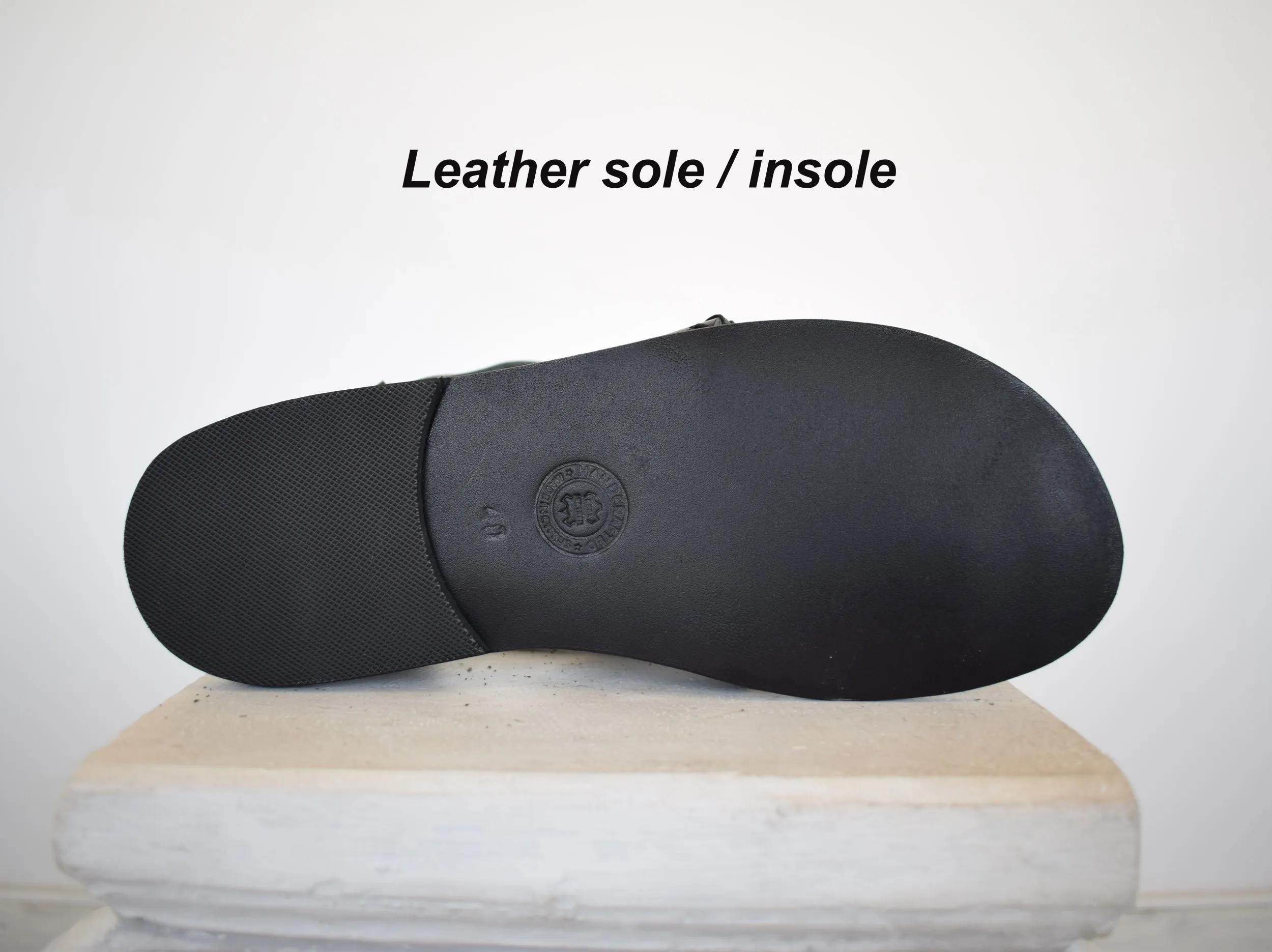 Men's Fisherman leather sandals handmade and with closed toe