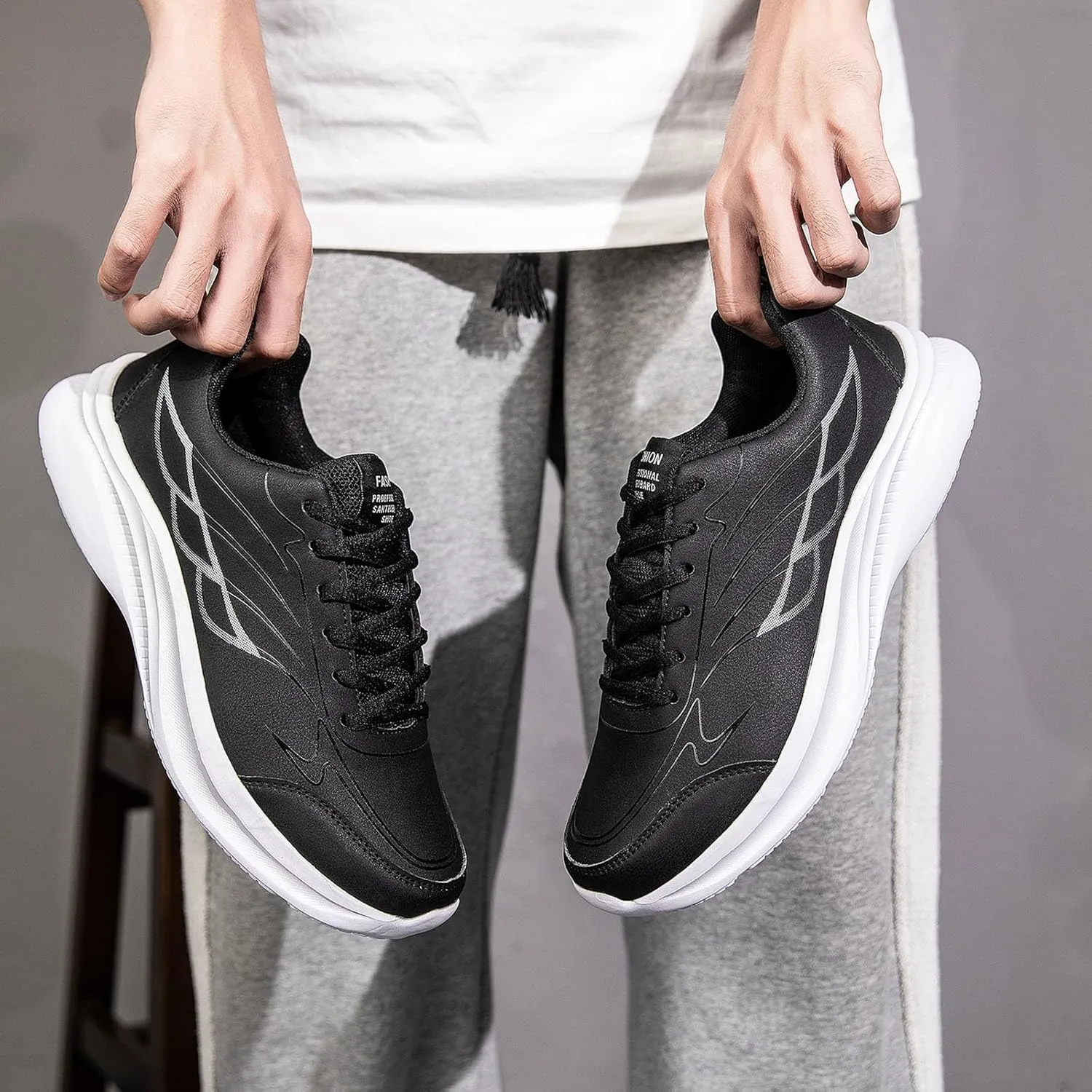 Men's Non Slip Barefoot Minimalist Shoes Lightweight Breathable Walking Shoe Gym Tennis Non Slip Walking Shoes