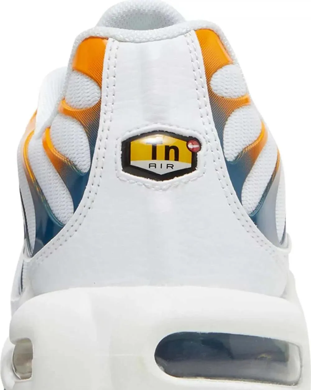 Nike Air Max Plus TN 'White Hiking Carabiner Kumquat' (2022)