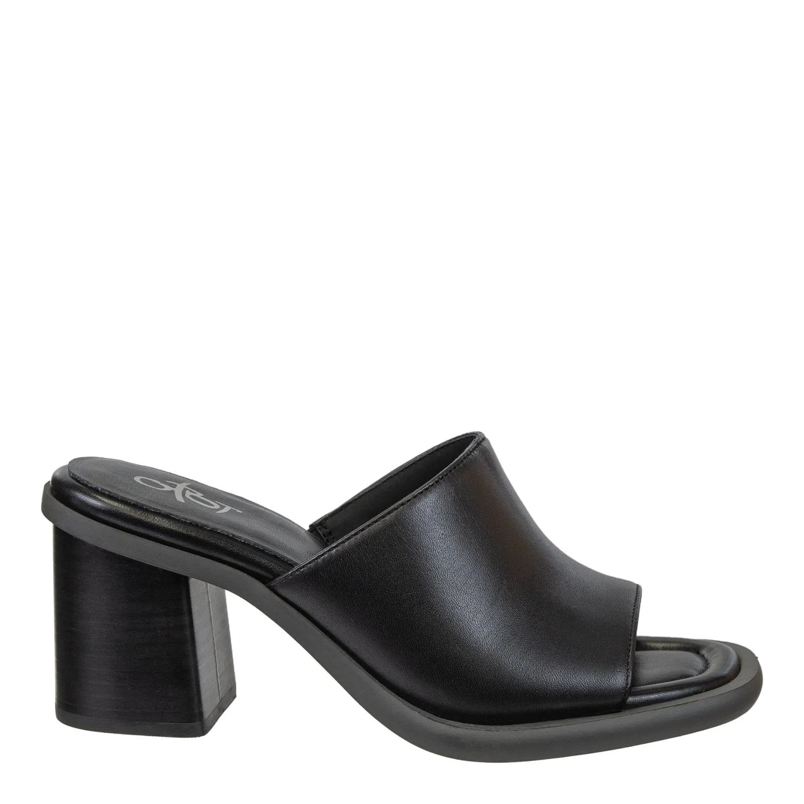 OTBT: BRAVURA in BLACK Heeled Sandals