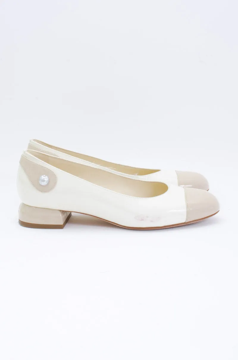 PATENT LEATHER PUMPS