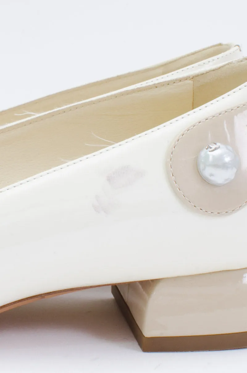 PATENT LEATHER PUMPS