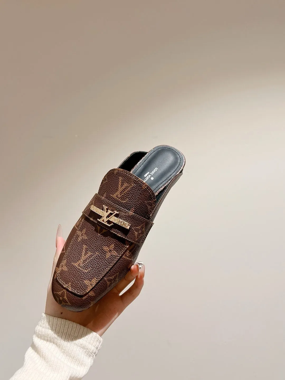 SE1541 LV Capri Open Back Loafer / Size5-11