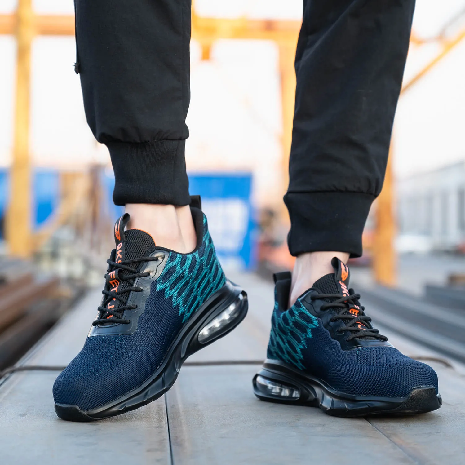 SHIELDLITE™ STEEL TOE LIGHTWEIGHT SAFETY SNEAKERS