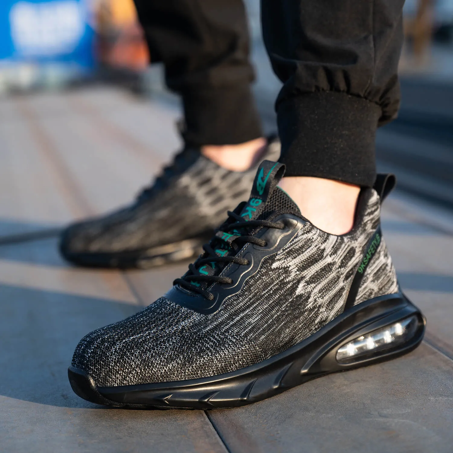 SHIELDLITE™ STEEL TOE LIGHTWEIGHT SAFETY SNEAKERS