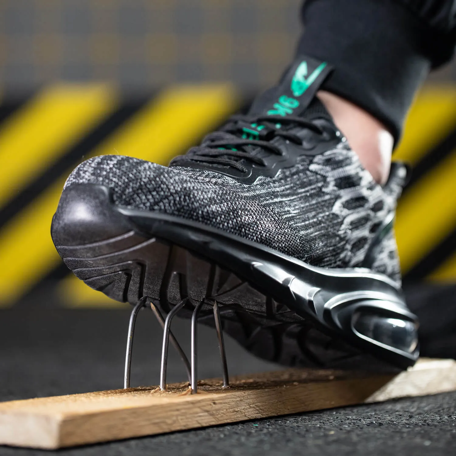 SHIELDLITE™ STEEL TOE LIGHTWEIGHT SAFETY SNEAKERS