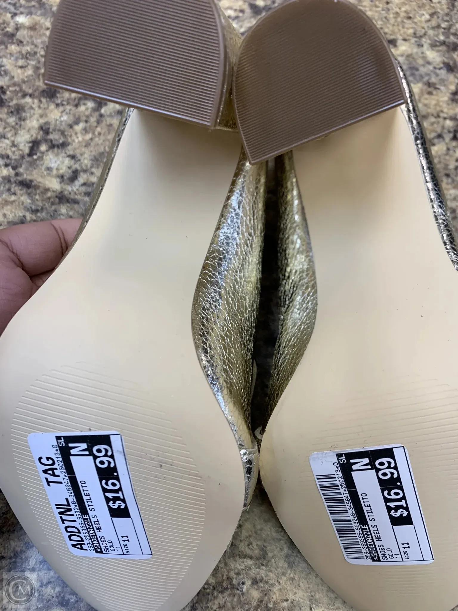 Shoes Heels Stiletto By Shoedazzle In Gold, Size: 11