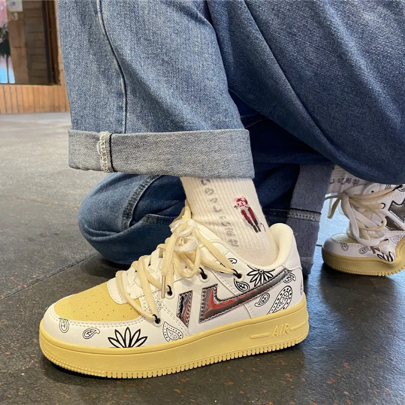 Simple Hand Painted Distressed Casual Sneakers