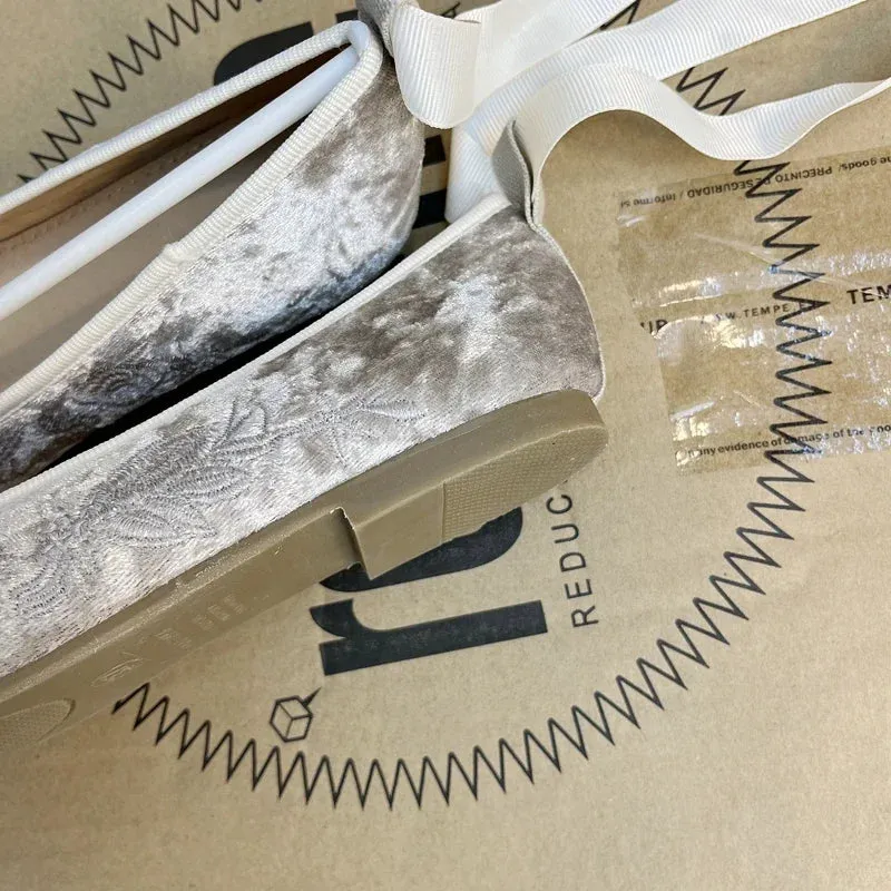 Sohiwoo Pearl Flower Ankle Strap Ballet Shoes Flock Embroidery Lace Up Ballet Shoes Women Round Toe Women Flats Elegant Valentine Shoes