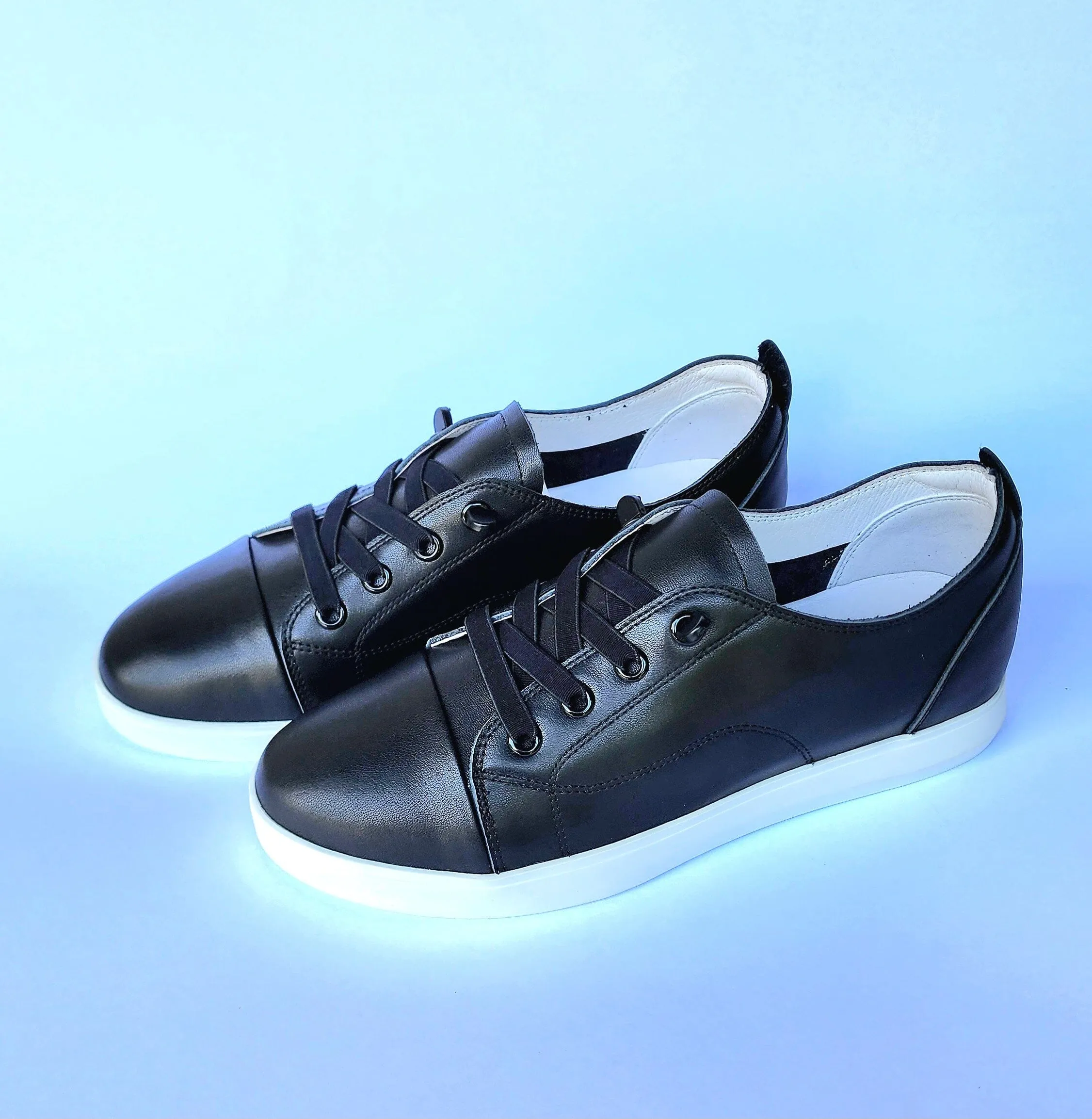 SS24007 Genuine leather sneakers with cushions - White, Black and Silver