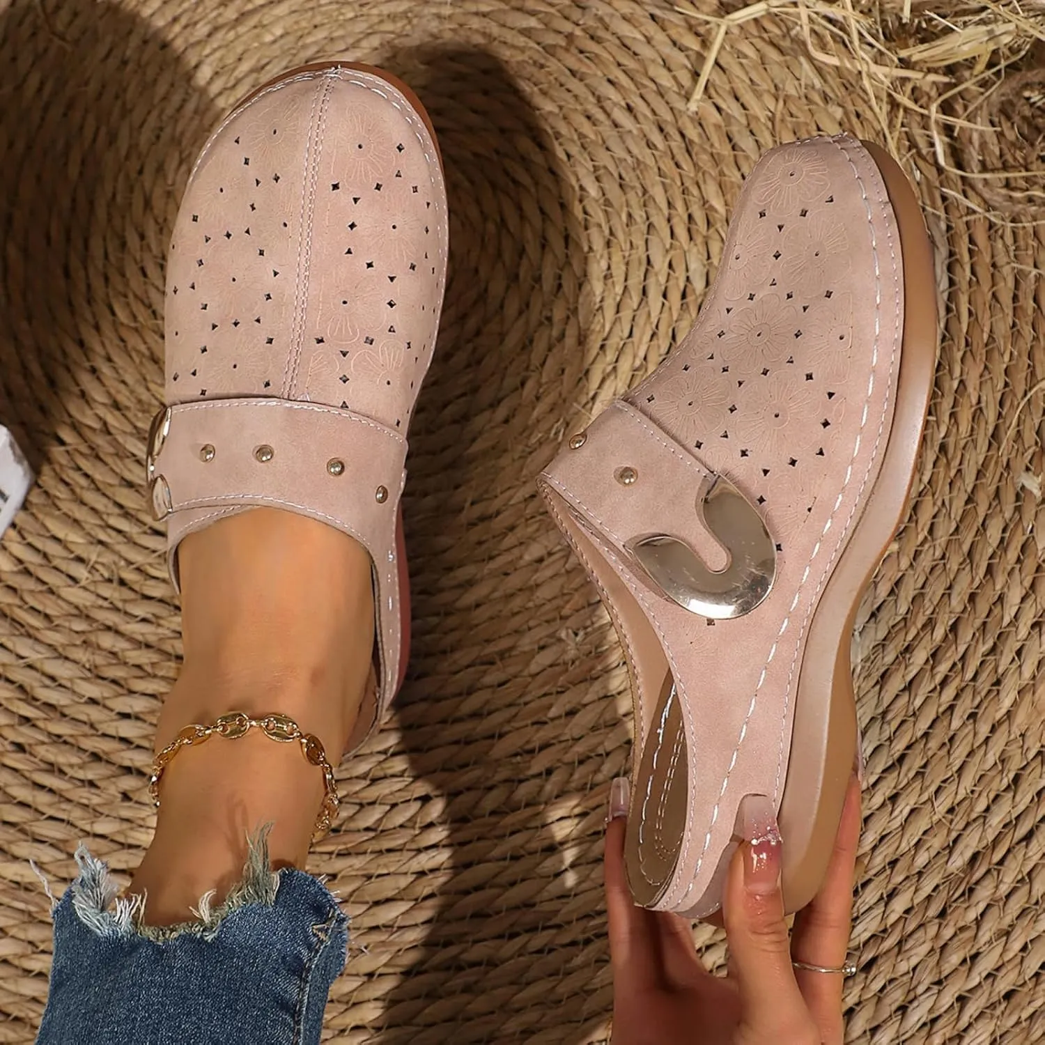 Summer Sandals for Women Casual Dressy Shoes Arch Support Closed Toe Sandals Slip On Shoes Comfortable Sandal 2025