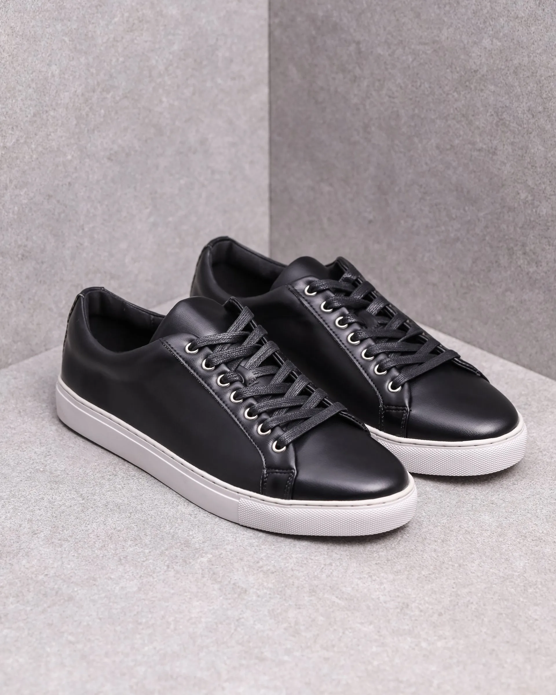 Tomaz C512 Men's Court Sneakers