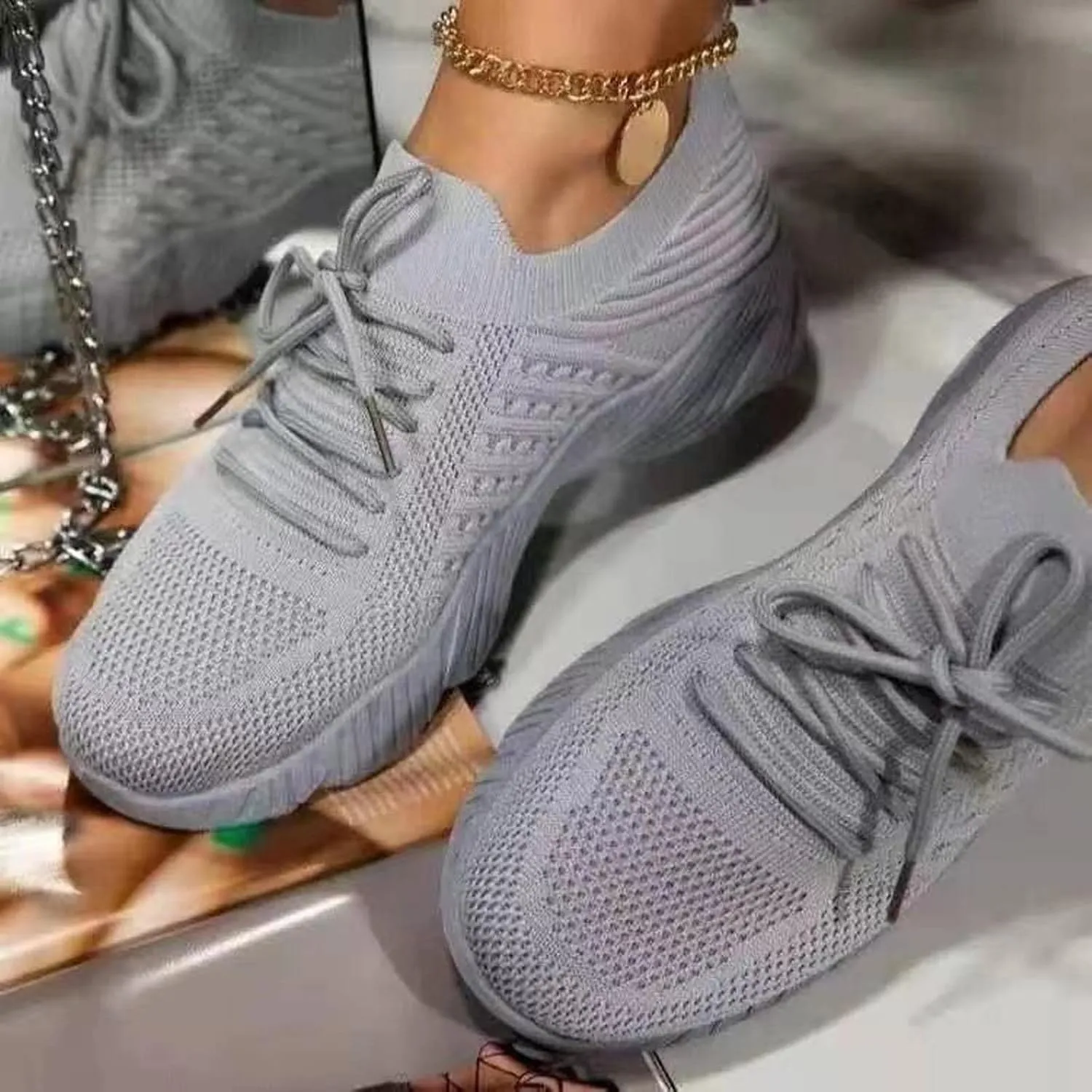 Walking Shoes for Women Lace Up Lightweight Tennis Shoe Solid Color Sneakers Fashion Sports Gym Sneaker Footwear